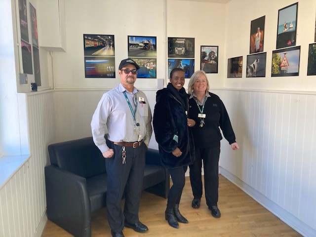 Reigate Station Picture Gallery – an exciting installation ‘Journeys’